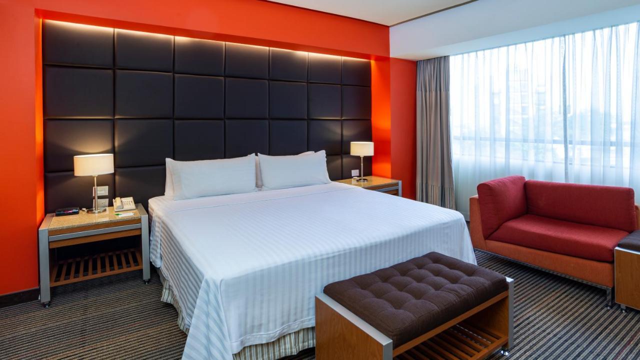 Holiday Inn Mexico City-Plaza Universidad By Ihg Exterior photo